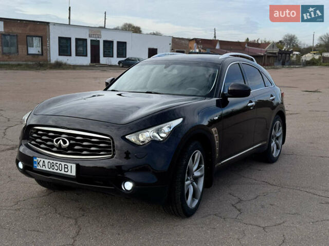 Инфинити FX 37 2010 в Киеве на Automoto.ua Коричневый Инфинити FX 37, объемом двигателя 3.7 л и пробегом 235 тыс. км за 13999 $, фото 5 на Automoto.ua