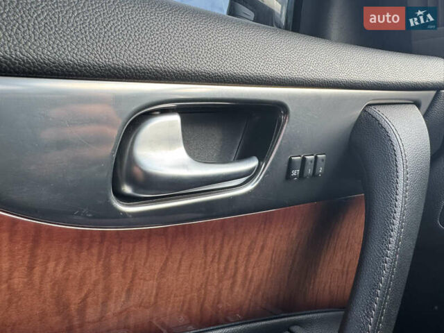 Инфинити FX 37 2010 в Киеве на Automoto.ua Коричневый Инфинити FX 37, объемом двигателя 3.7 л и пробегом 235 тыс. км за 13999 $, фото 38 на Automoto.ua