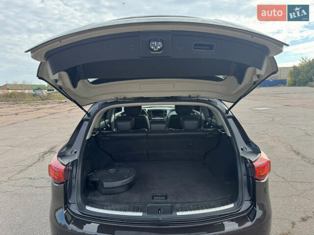 Инфинити FX 37 2010 в Киеве на Automoto.ua Коричневый Инфинити FX 37, объемом двигателя 3.7 л и пробегом 235 тыс. км за 13999 $, фото 42 на Automoto.ua