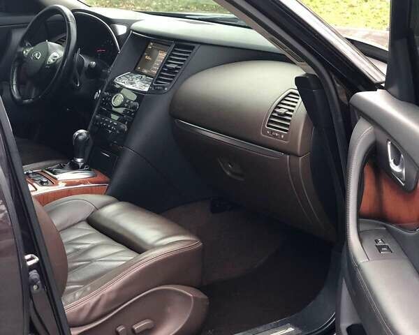 Коричневий Інфініті FX 37, об'ємом двигуна 3.7 л та пробігом 314 тис. км за 11700 $, фото 1 на Automoto.ua