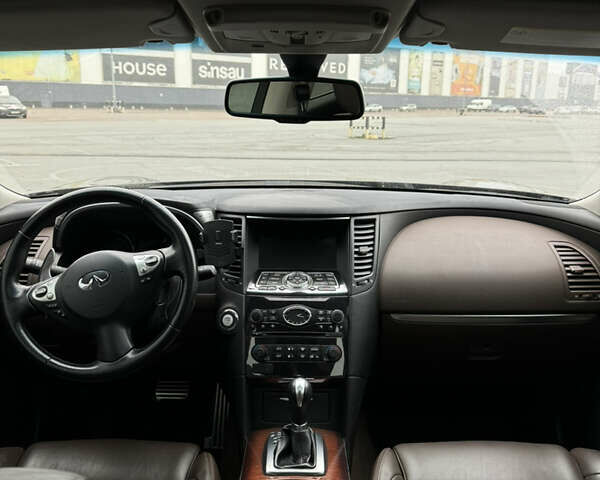 Коричневый Инфинити FX 37, объемом двигателя 3.7 л и пробегом 67 тыс. км за 25000 $, фото 16 на Automoto.ua