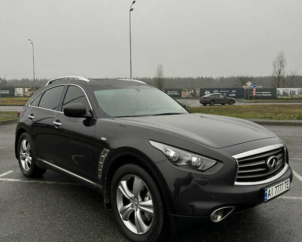 Коричневый Инфинити FX 37, объемом двигателя 3.7 л и пробегом 67 тыс. км за 25000 $, фото 5 на Automoto.ua