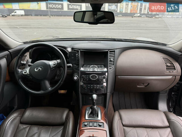 Коричневый Инфинити FX 37, объемом двигателя 3.7 л и пробегом 67 тыс. км за 25000 $, фото 14 на Automoto.ua