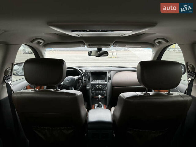 Коричневый Инфинити FX 37, объемом двигателя 3.7 л и пробегом 67 тыс. км за 25000 $, фото 7 на Automoto.ua