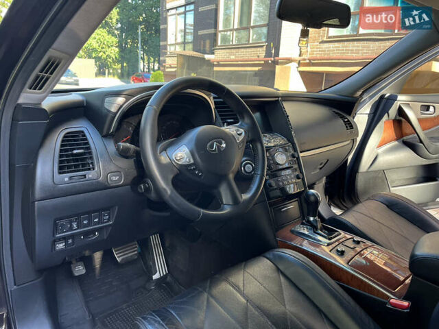 Коричневый Инфинити FX 37, объемом двигателя 3.7 л и пробегом 279 тыс. км за 13500 $, фото 25 на Automoto.ua