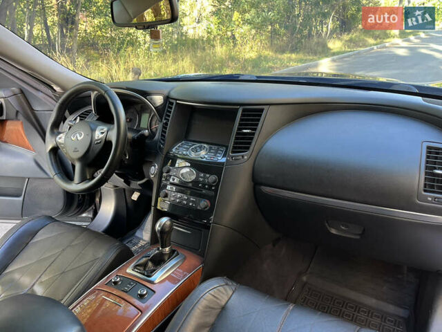 Коричневый Инфинити FX 37, объемом двигателя 3.7 л и пробегом 279 тыс. км за 13500 $, фото 29 на Automoto.ua
