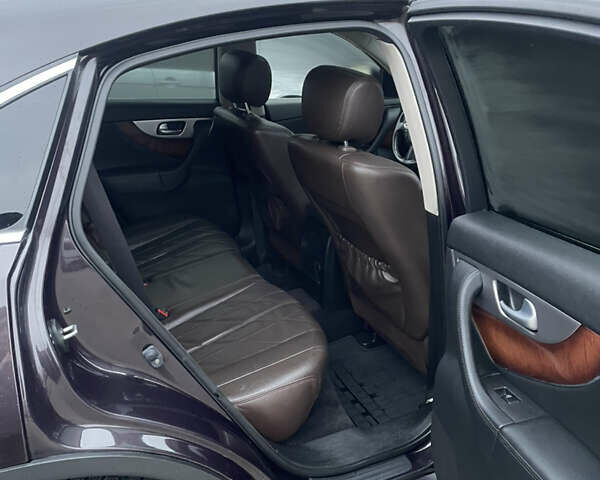 Коричневий Інфініті FX 37, об'ємом двигуна 3.7 л та пробігом 190 тис. км за 17000 $, фото 9 на Automoto.ua