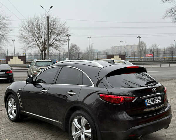 Коричневый Инфинити FX 37, объемом двигателя 3.7 л и пробегом 132 тыс. км за 13700 $, фото 2 на Automoto.ua