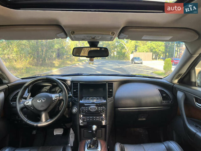 Коричневый Инфинити FX 37, объемом двигателя 3.7 л и пробегом 279 тыс. км за 13500 $, фото 37 на Automoto.ua