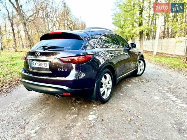 Коричневый Инфинити FX 37, объемом двигателя 3.7 л и пробегом 157 тыс. км за 14500 $, фото 3 на Automoto.ua