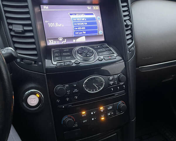 Коричневий Інфініті FX 37, об'ємом двигуна 3.7 л та пробігом 190 тис. км за 17000 $, фото 16 на Automoto.ua