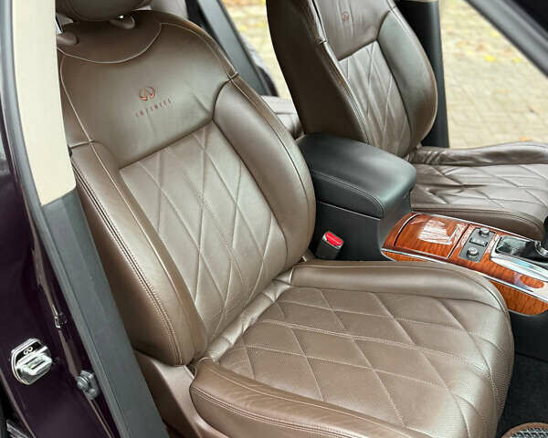 Коричневый Инфинити FX 37, объемом двигателя 3.7 л и пробегом 132 тыс. км за 13700 $, фото 18 на Automoto.ua