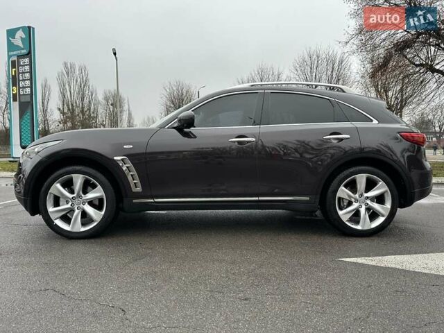 Коричневый Инфинити FX 37, объемом двигателя 3.7 л и пробегом 145 тыс. км за 13900 $, фото 7 на Automoto.ua