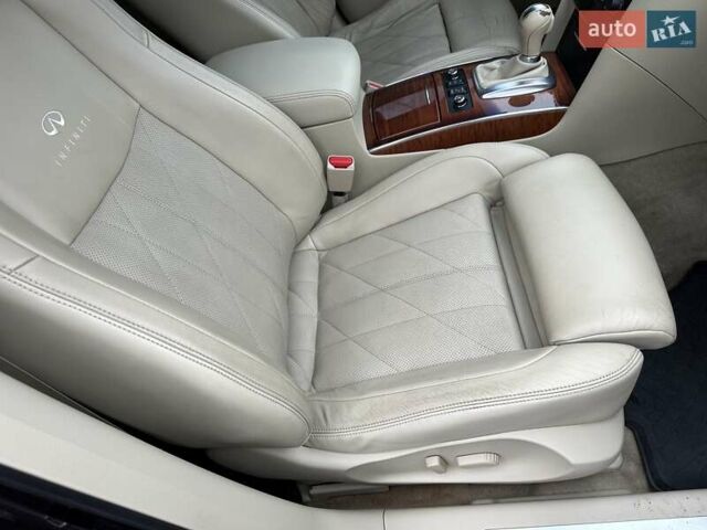 Коричневый Инфинити FX 37, объемом двигателя 3.7 л и пробегом 145 тыс. км за 13900 $, фото 17 на Automoto.ua