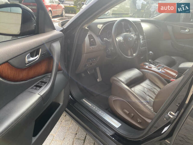 Коричневый Инфинити FX 37, объемом двигателя 3.7 л и пробегом 221 тыс. км за 17000 $, фото 15 на Automoto.ua