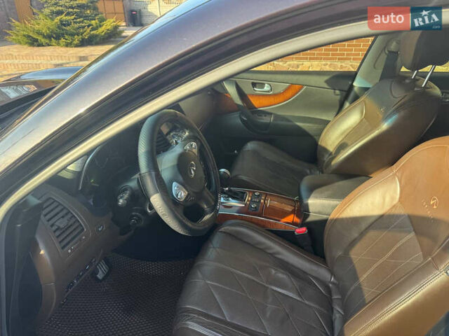 Коричневий Інфініті FX 37, об'ємом двигуна 3.7 л та пробігом 150 тис. км за 18500 $, фото 7 на Automoto.ua