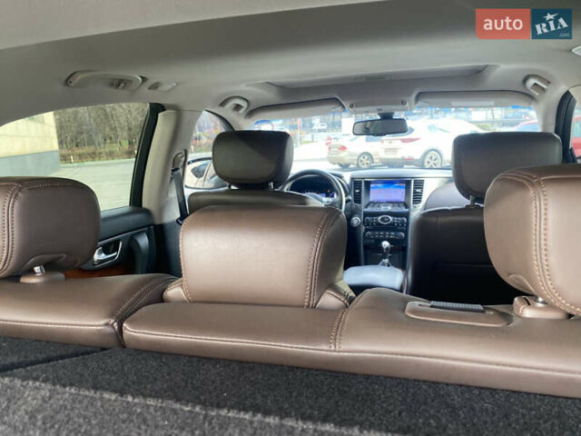 Коричневый Инфинити FX 37, объемом двигателя 3.7 л и пробегом 221 тыс. км за 17000 $, фото 27 на Automoto.ua