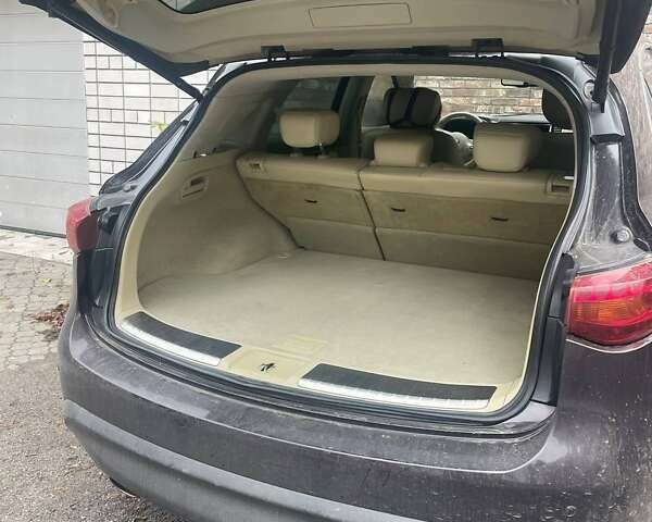 Коричневый Инфинити FX 37, объемом двигателя 3.7 л и пробегом 151 тыс. км за 15200 $, фото 3 на Automoto.ua