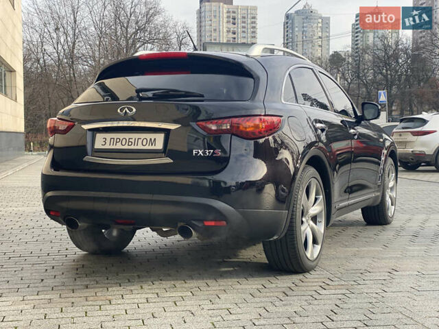 Коричневый Инфинити FX 37, объемом двигателя 3.7 л и пробегом 221 тыс. км за 17000 $, фото 4 на Automoto.ua