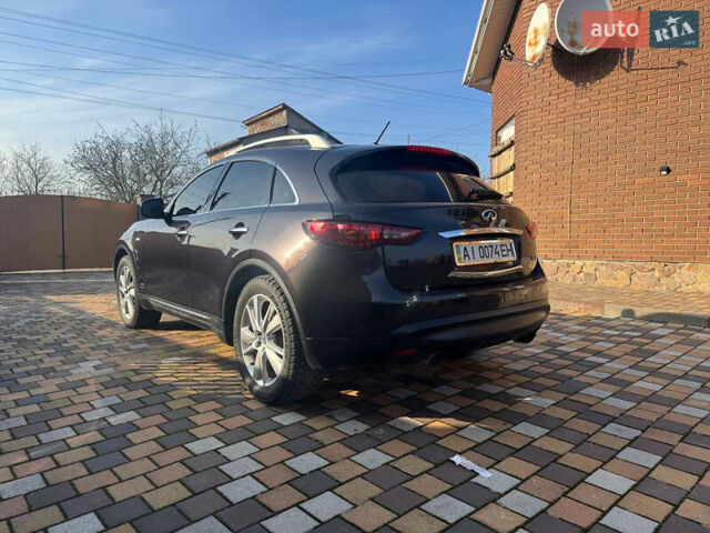 Коричневий Інфініті FX 37, об'ємом двигуна 3.7 л та пробігом 150 тис. км за 18500 $, фото 3 на Automoto.ua