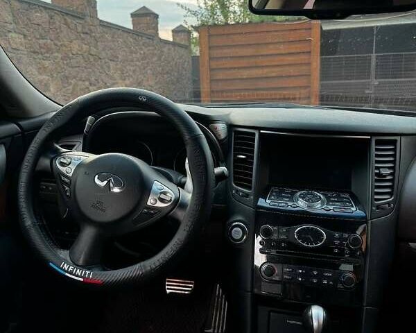 Коричневий Інфініті FX 37, об'ємом двигуна 3.7 л та пробігом 150 тис. км за 18500 $, фото 1 на Automoto.ua