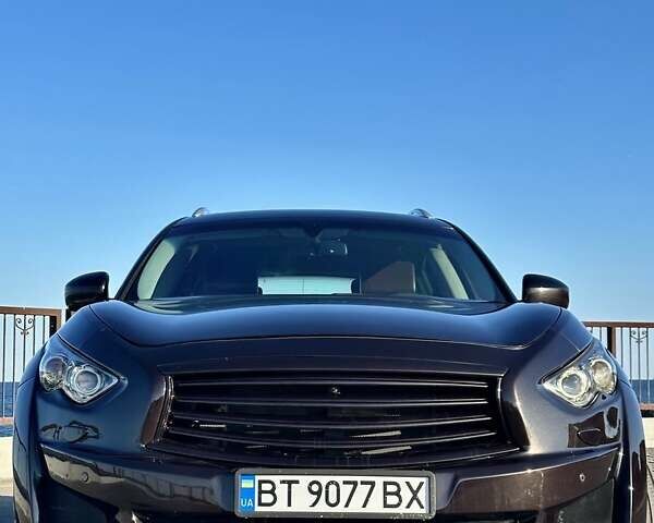 Коричневый Инфинити FX 37, объемом двигателя 3.7 л и пробегом 130 тыс. км за 20000 $, фото 9 на Automoto.ua