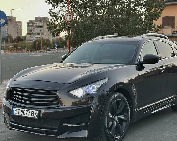 Коричневый Инфинити FX 37, объемом двигателя 3.7 л и пробегом 130 тыс. км за 20000 $, фото 4 на Automoto.ua