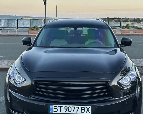 Коричневый Инфинити FX 37, объемом двигателя 3.7 л и пробегом 130 тыс. км за 20000 $, фото 8 на Automoto.ua