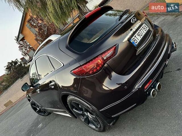 Коричневый Инфинити FX 37, объемом двигателя 3.7 л и пробегом 130 тыс. км за 20000 $, фото 2 на Automoto.ua