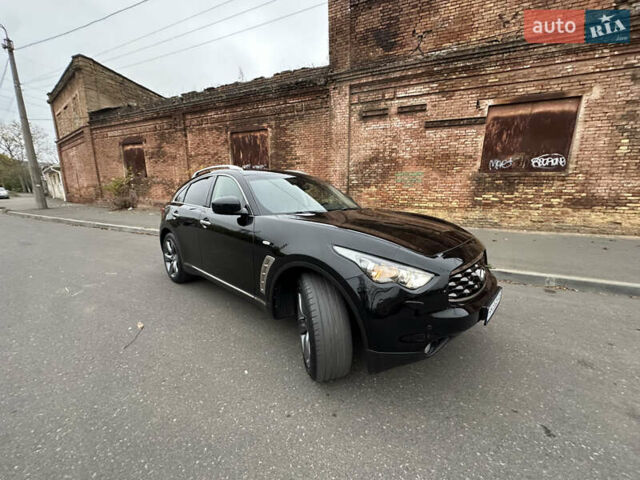 Инфинити FX 37, объемом двигателя 3.7 л и пробегом 180 тыс. км за 16300 $, фото 3 на Automoto.ua