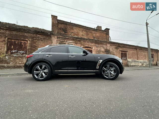 Инфинити FX 37, объемом двигателя 3.7 л и пробегом 180 тыс. км за 16300 $, фото 5 на Automoto.ua