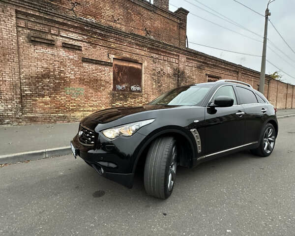 Инфинити FX 37, объемом двигателя 3.7 л и пробегом 180 тыс. км за 16300 $, фото 9 на Automoto.ua