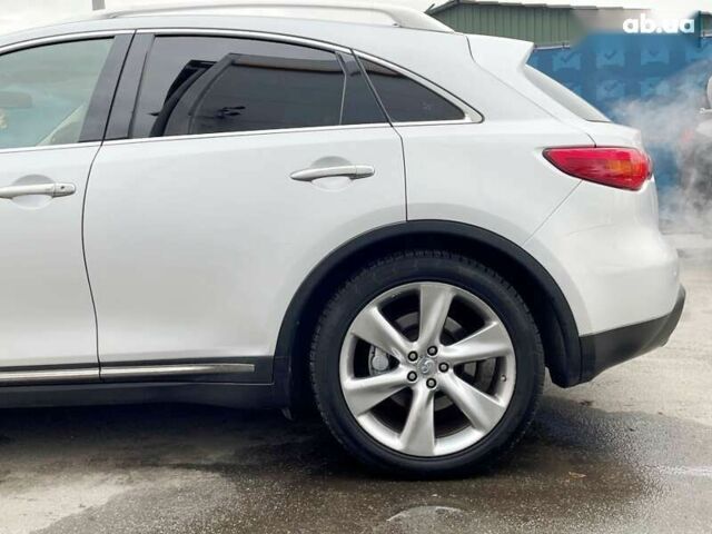 Инфинити FX 37, объемом двигателя 0 л и пробегом 164 тыс. км за 13900 $, фото 17 на Automoto.ua