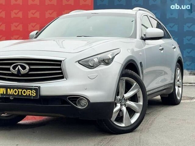 Инфинити FX 37, объемом двигателя 0 л и пробегом 164 тыс. км за 13900 $, фото 9 на Automoto.ua
