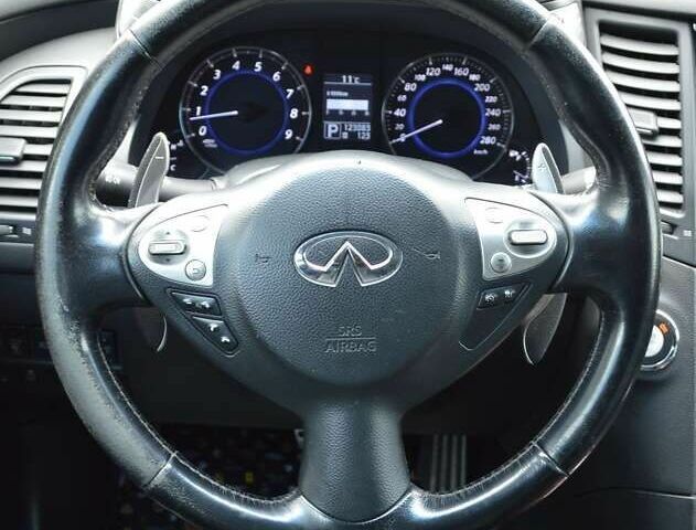 Инфинити FX 37, объемом двигателя 3.7 л и пробегом 123 тыс. км за 15000 $, фото 21 на Automoto.ua