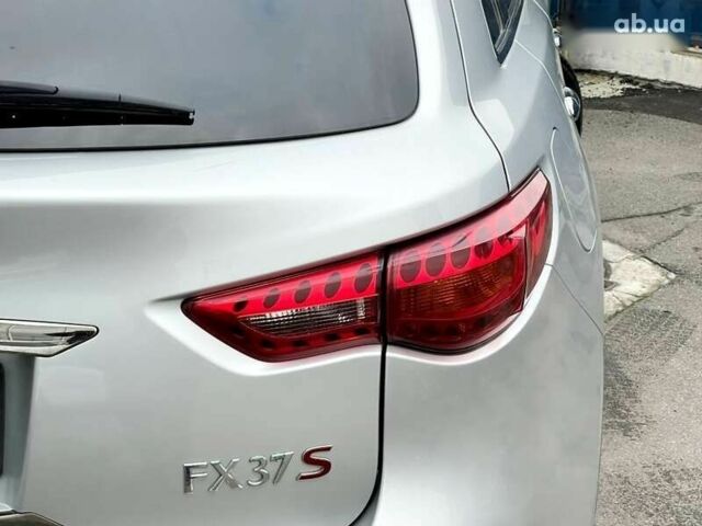Инфинити FX 37, объемом двигателя 0 л и пробегом 164 тыс. км за 13900 $, фото 15 на Automoto.ua