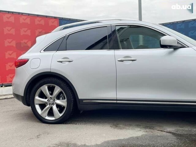 Инфинити FX 37, объемом двигателя 0 л и пробегом 164 тыс. км за 13900 $, фото 10 на Automoto.ua