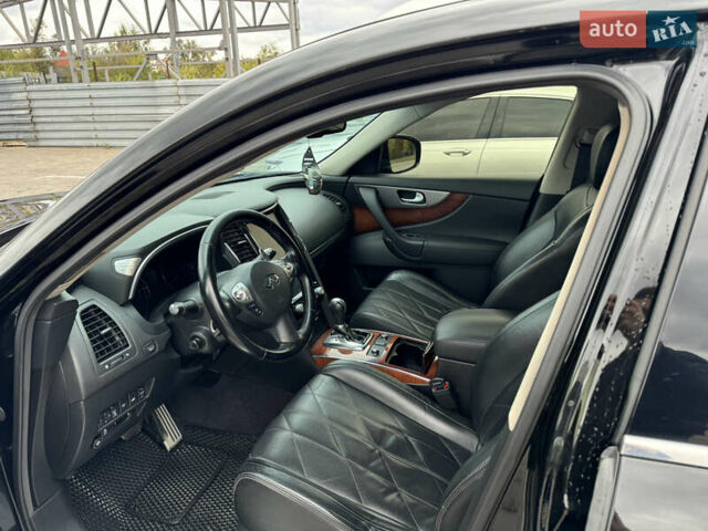 Інфініті FX 37, об'ємом двигуна 3.7 л та пробігом 145 тис. км за 19700 $, фото 4 на Automoto.ua