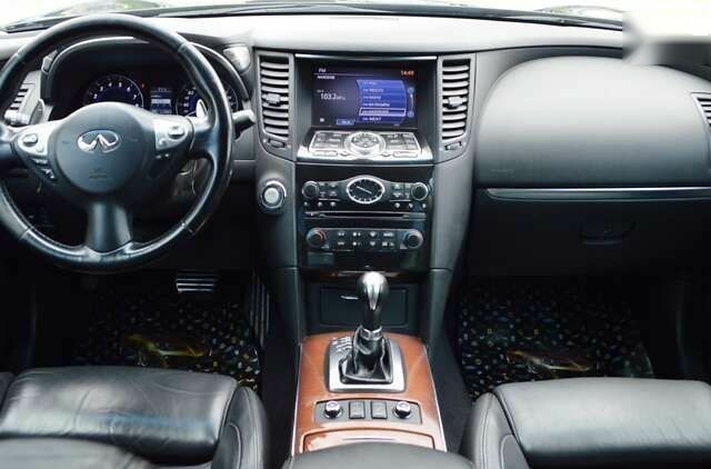Инфинити FX 37, объемом двигателя 3.7 л и пробегом 123 тыс. км за 15000 $, фото 22 на Automoto.ua