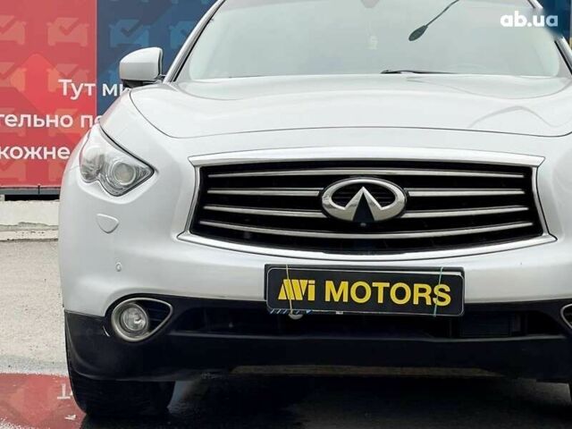 Инфинити FX 37, объемом двигателя 0 л и пробегом 164 тыс. км за 13900 $, фото 12 на Automoto.ua