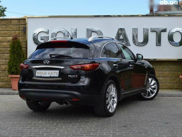 Инфинити FX 37, объемом двигателя 3.7 л и пробегом 123 тыс. км за 15000 $, фото 12 на Automoto.ua