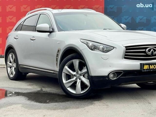 Инфинити FX 37, объемом двигателя 0 л и пробегом 164 тыс. км за 13900 $, фото 8 на Automoto.ua