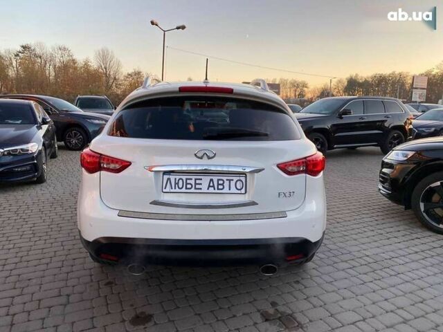 Инфинити FX 37, объемом двигателя 0 л и пробегом 154 тыс. км за 16900 $, фото 7 на Automoto.ua