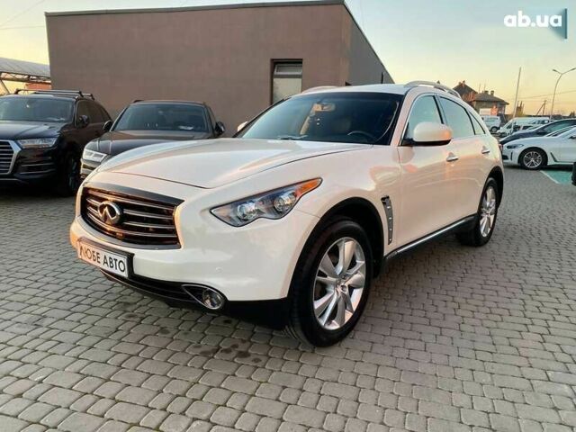 Инфинити FX 37, объемом двигателя 0 л и пробегом 154 тыс. км за 16900 $, фото 2 на Automoto.ua