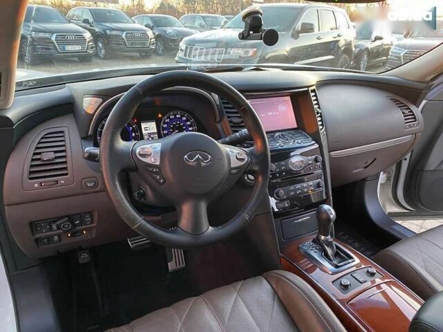 Инфинити FX 37, объемом двигателя 0 л и пробегом 154 тыс. км за 16900 $, фото 13 на Automoto.ua