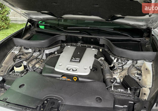 Серый Инфинити FX 37, объемом двигателя 3.7 л и пробегом 50 тыс. км за 25800 $, фото 26 на Automoto.ua