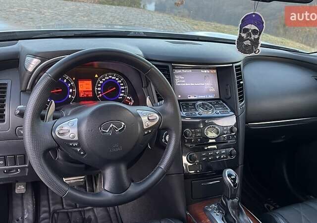 Сірий Інфініті FX 37, об'ємом двигуна 3.7 л та пробігом 191 тис. км за 14500 $, фото 15 на Automoto.ua