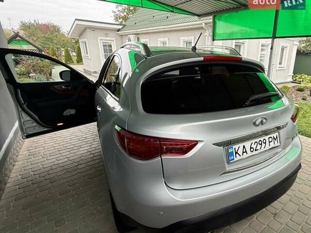 Серый Инфинити FX 37, объемом двигателя 3.7 л и пробегом 50 тыс. км за 25800 $, фото 17 на Automoto.ua