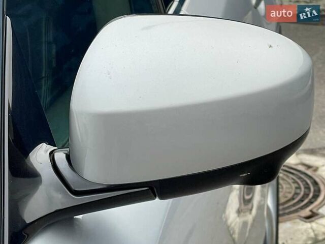 Серый Инфинити FX 37, объемом двигателя 3.7 л и пробегом 164 тыс. км за 13900 $, фото 19 на Automoto.ua