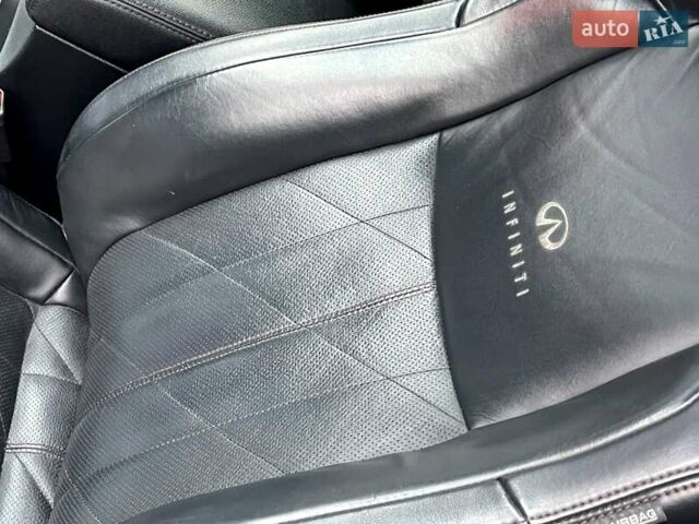 Серый Инфинити FX 37, объемом двигателя 3.7 л и пробегом 164 тыс. км за 13900 $, фото 50 на Automoto.ua